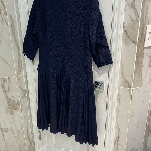 Wrong Side Of Right Women’s Navy Blue Pleated Front Animal Print Dress Size L - Picture 8 of 11